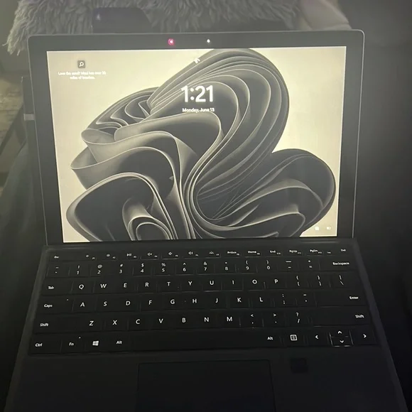 Surface pro 7 with mouse keyboard and pen